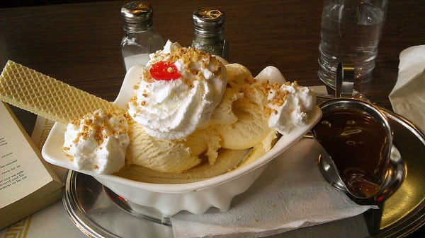 margies_candies_chicago